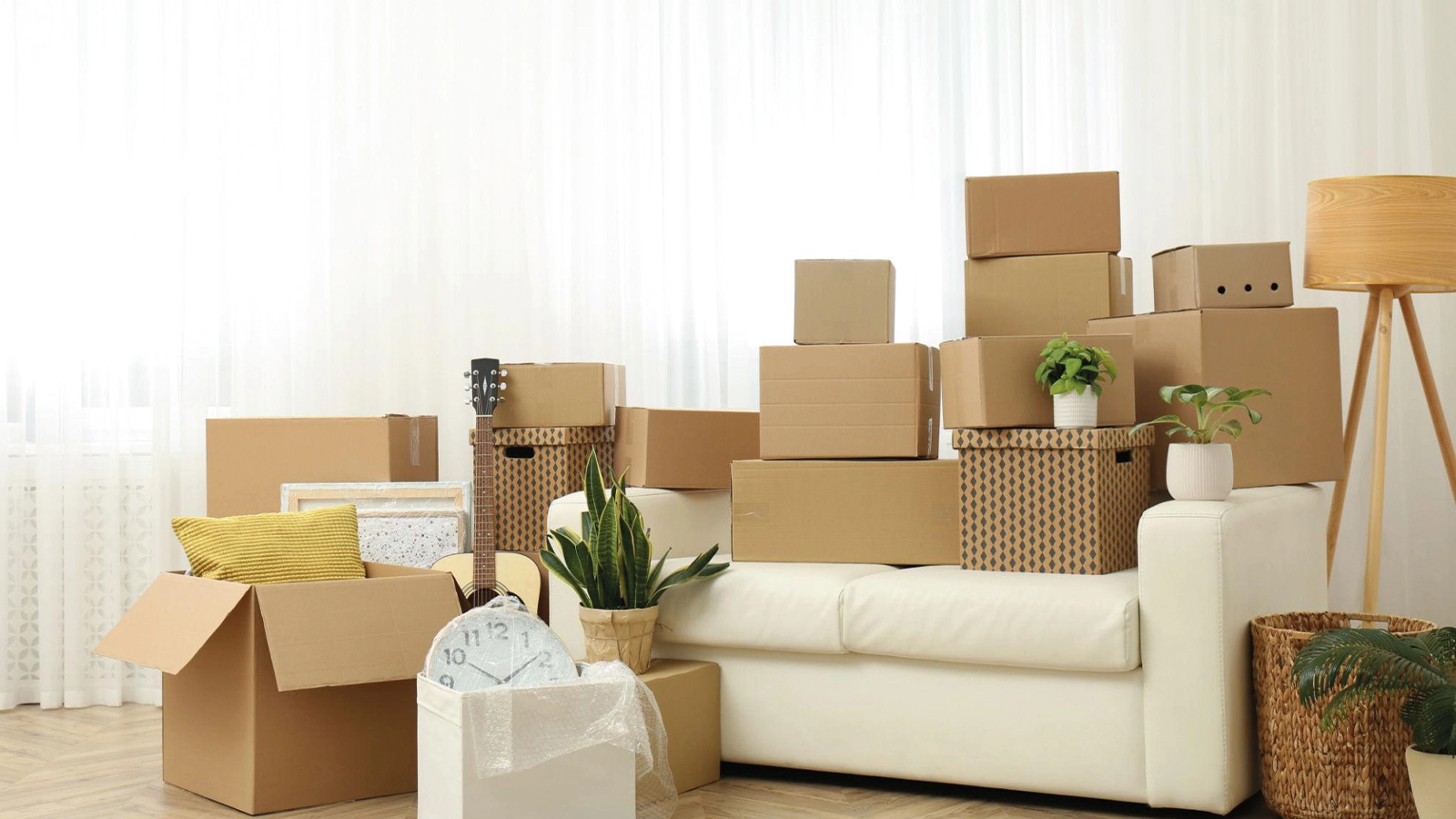 Umzugskartons richtig packen und stabil verschließen